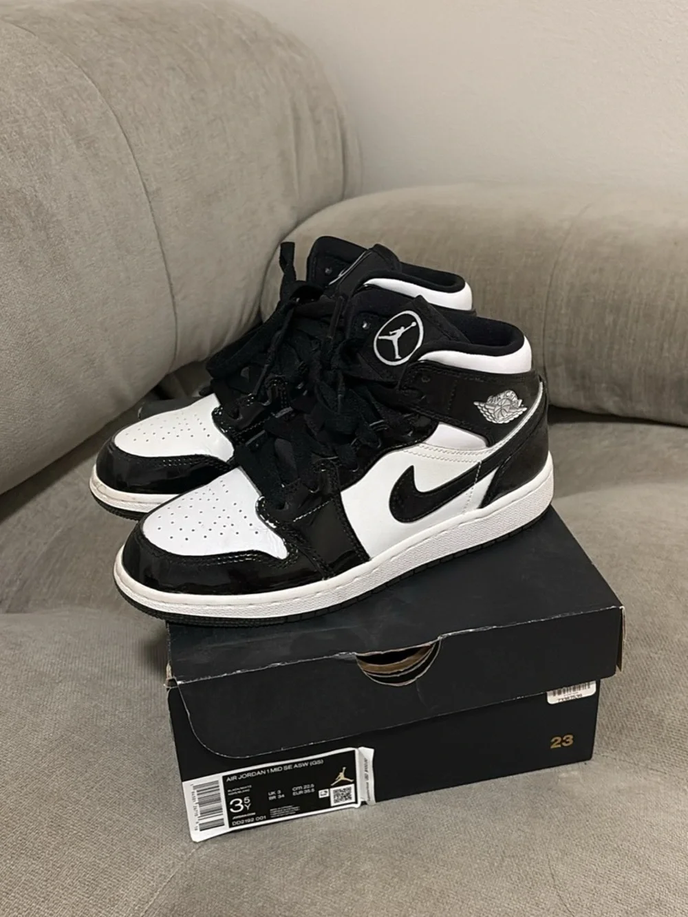 AIR JORDAN 1 MID SE ASW (GS) 3.5Y